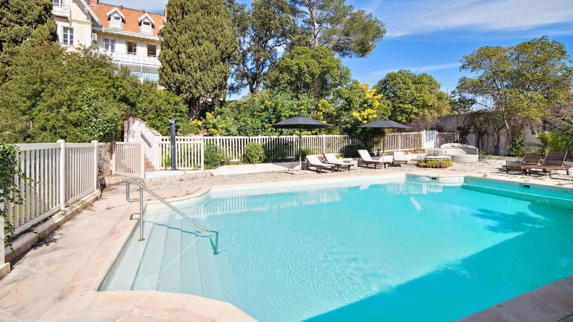 Villa Saint-Raphael