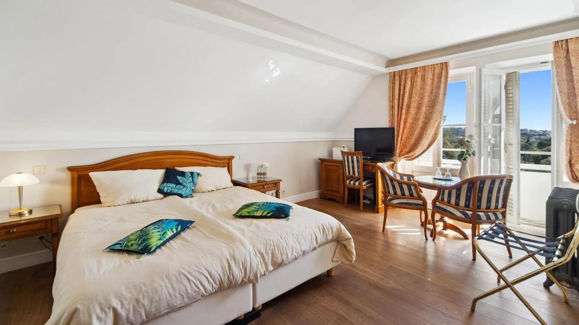 Villa Saint-Raphael France
